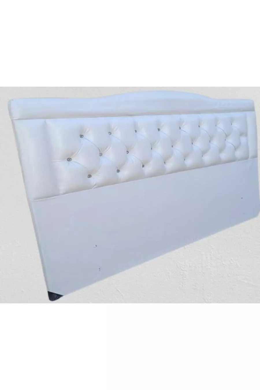 Titre Lit Double Modèle Cuir Synthétique Tissu Blanc Matelassé Rembourré Fait Main