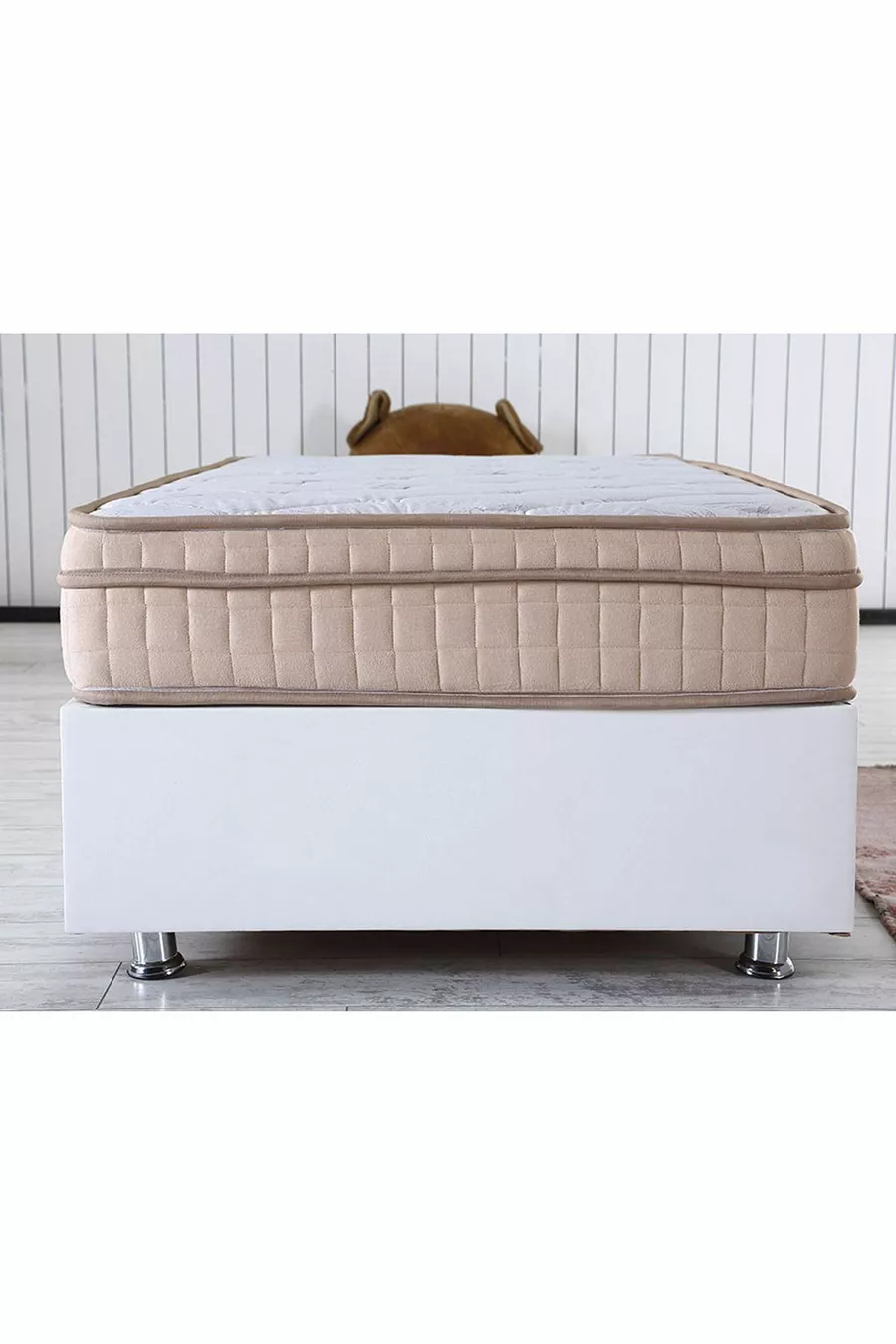 Matelas à ressorts Bella orthopédique avec coussin caché