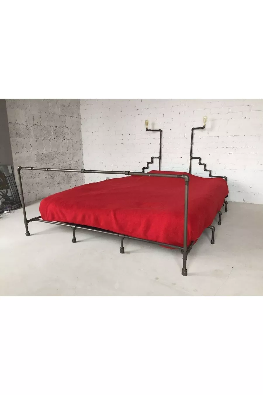 Lit superposé en tuyau décoratif