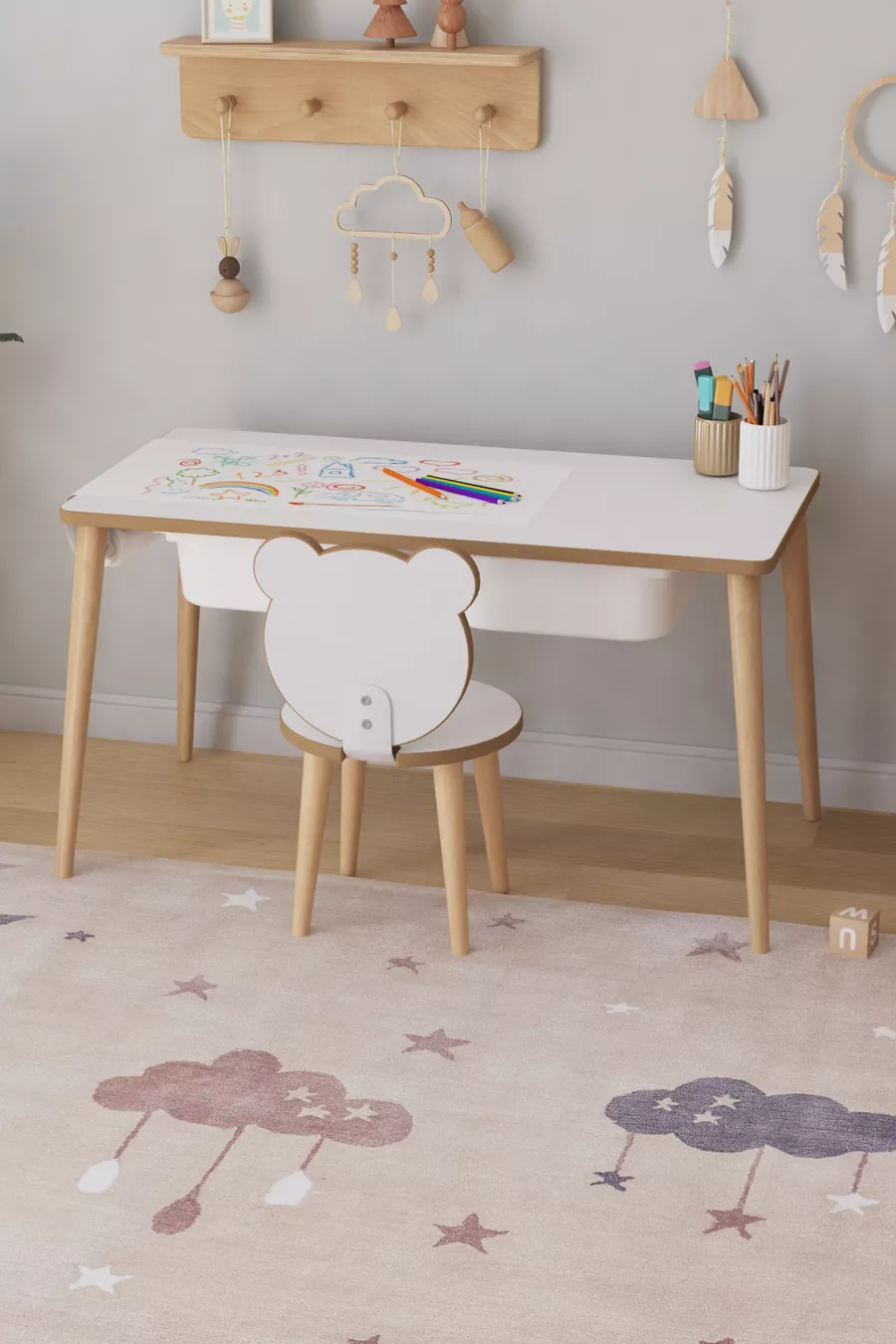 طاولة ألعاب وأنشطة للأطفال مع ورق رسم ملفوف، بمقعد واحد ودرج - باندا