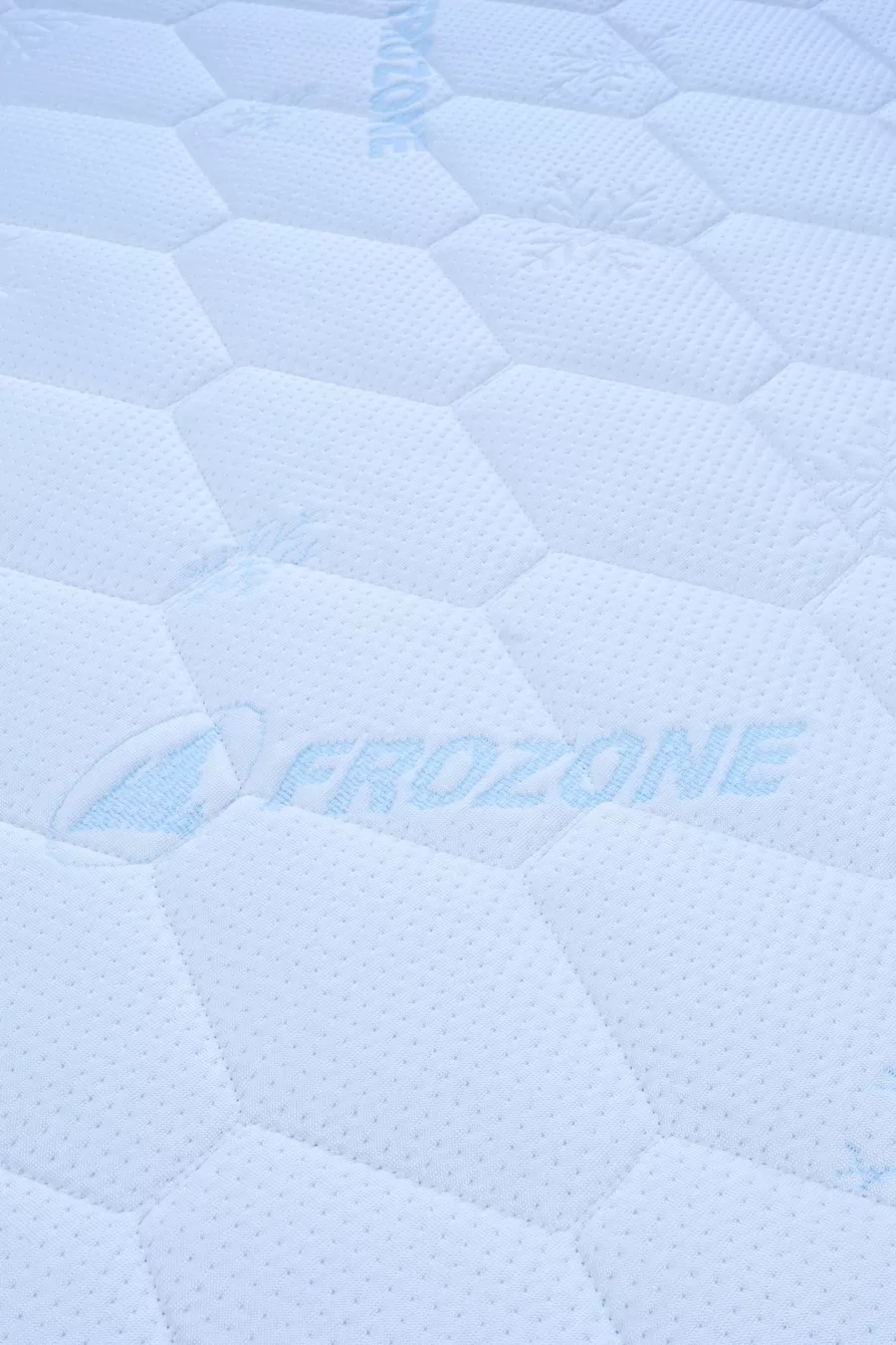 Alez Vostok Fitted Organic Cold Air Conditioning Waterproof Mattress Pad Mattress Cover