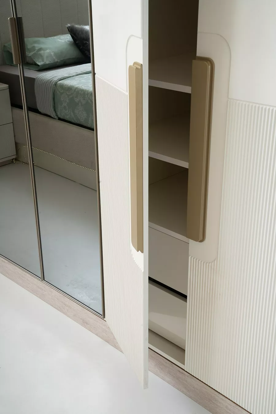 Camera da letto con struttura in MDF ZEN