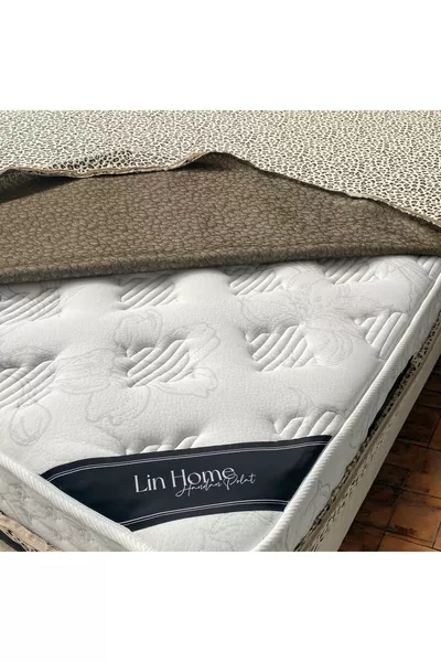 Flora Zippered Bed Cover, Mattress Pad & Mattress, Zippered on 3 Sides