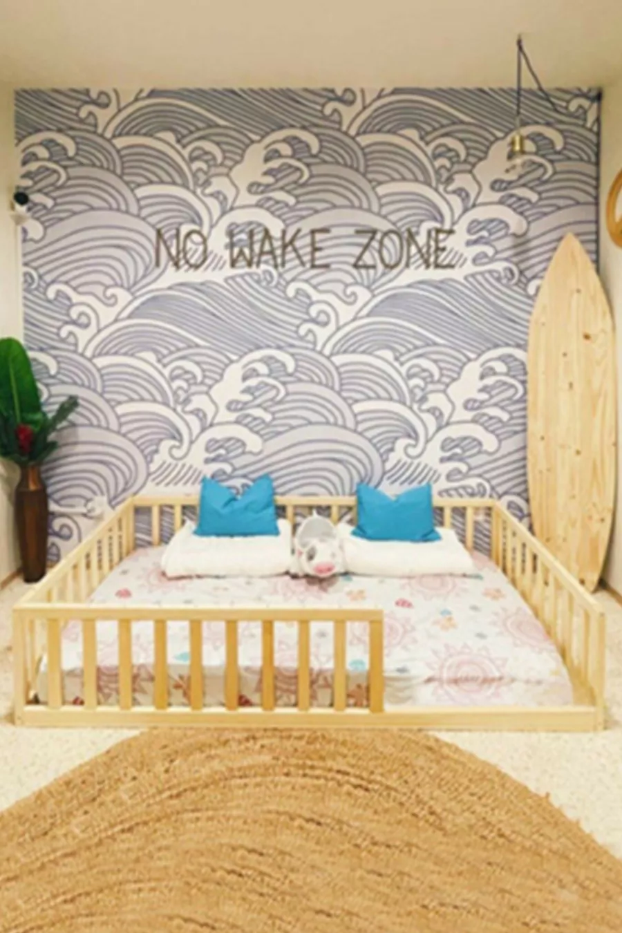 Lit Montessori pour bébé et enfant en bois naturel