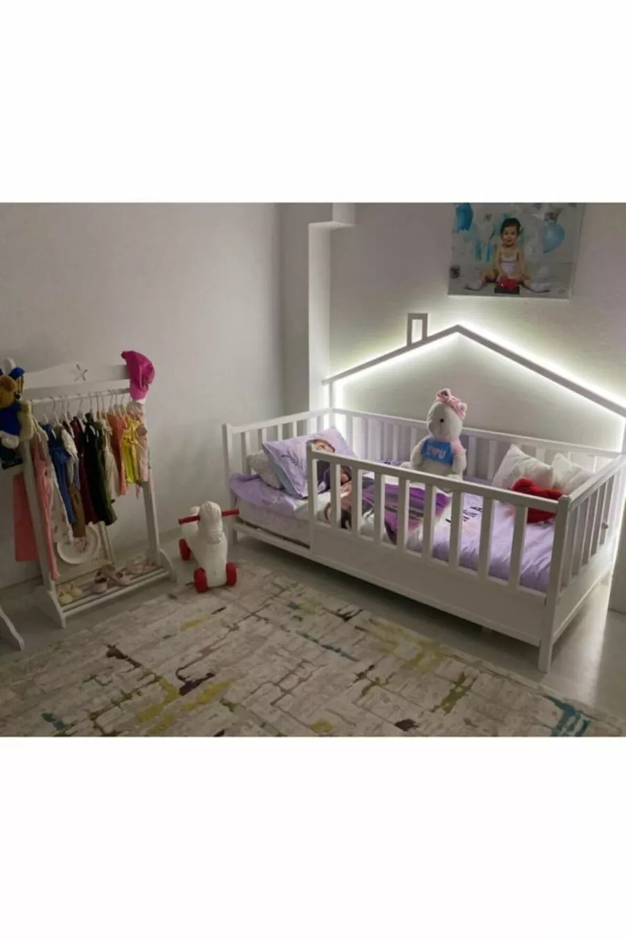 Lit Montessori pour bébé et enfant en bois naturel blanc