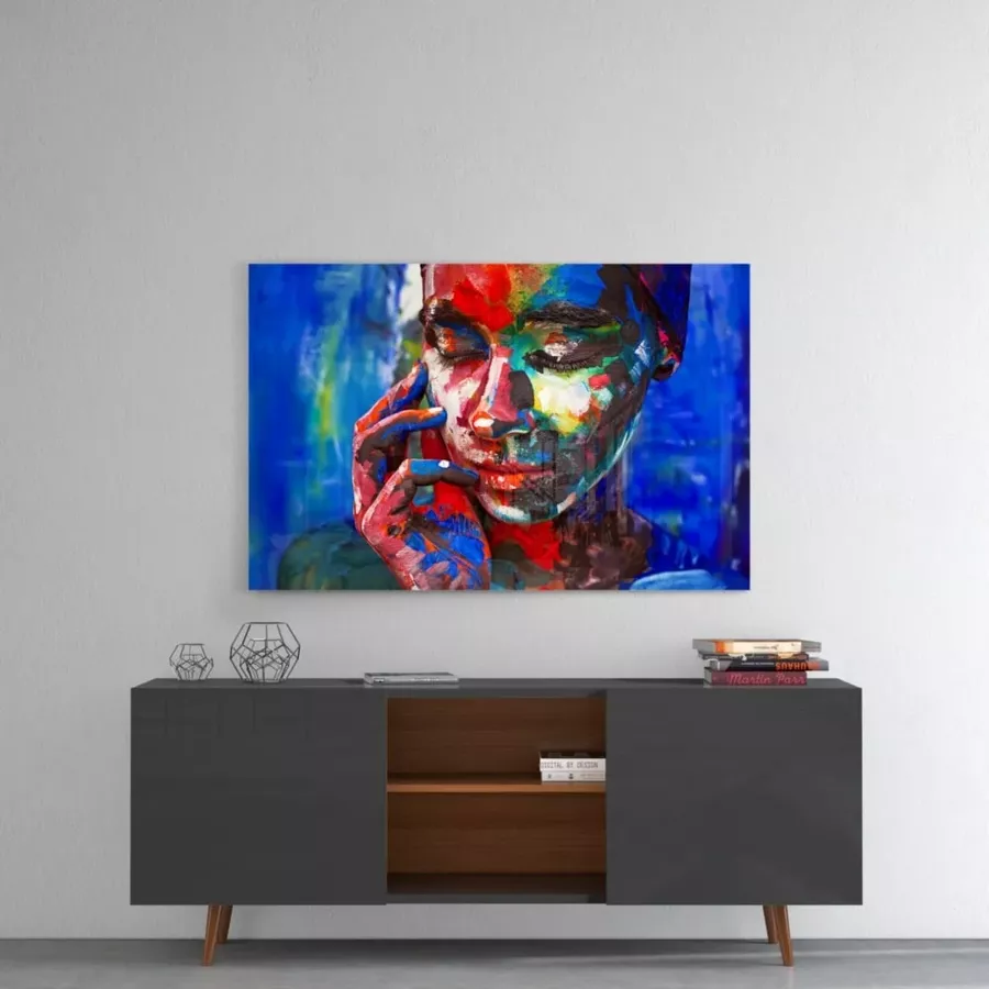Peinture sur verre de portrait de femme aux couleurs abstraites
