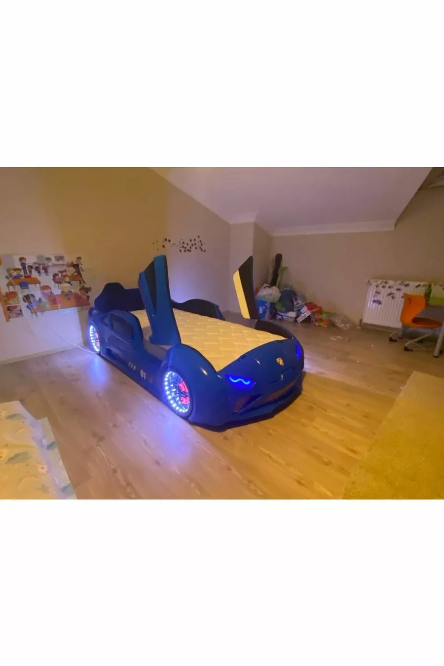 Supercarbeds - Rs - BMW - Lit voiture Lit Voiture - Extrême - Portes s'ouvrant vers le haut - Bleu
