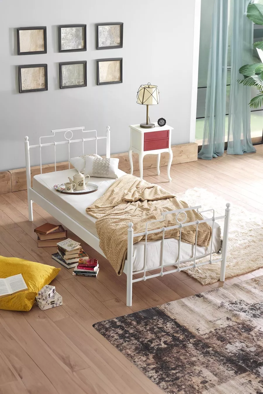 Letto singolo in ferro battuto Hatkus - bianco (con doghe in legno)