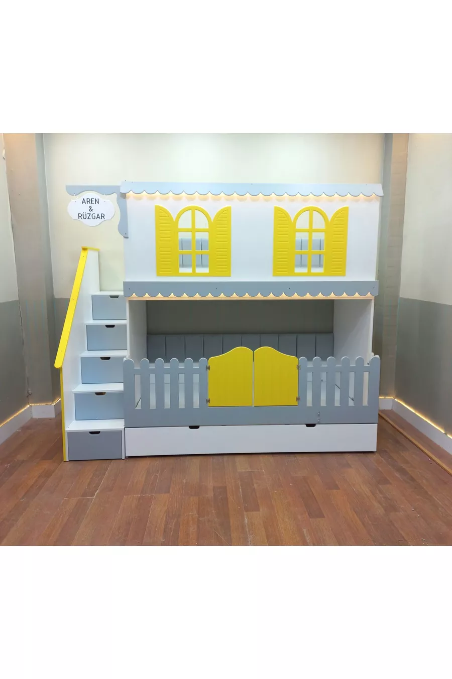 Alaçatı bunk bed with a junior bed