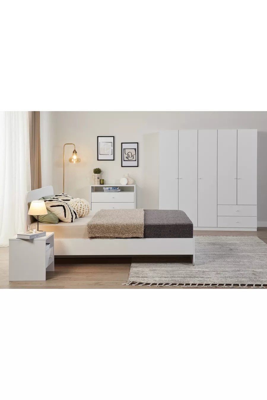 Bien Bedroom Set, 5-Door