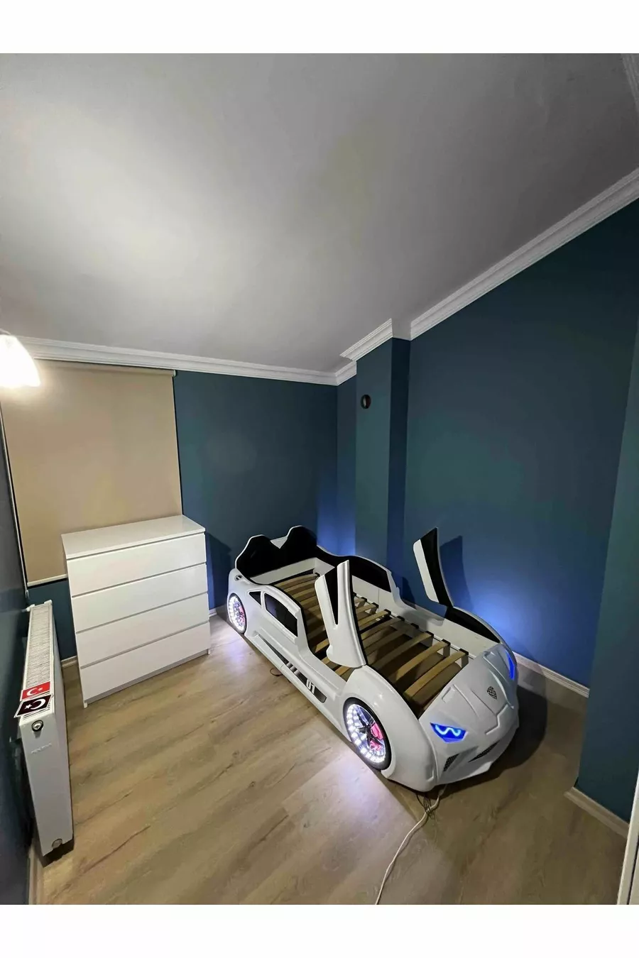 Supercarbeds - Lit Voiture - Extreme - Portes Ouvertes Vers le Haut - Blanc