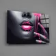 Peinture sur verre de femme peinte en rose