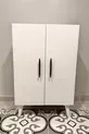Multifunktionaler weißer Kleiderschrank **
