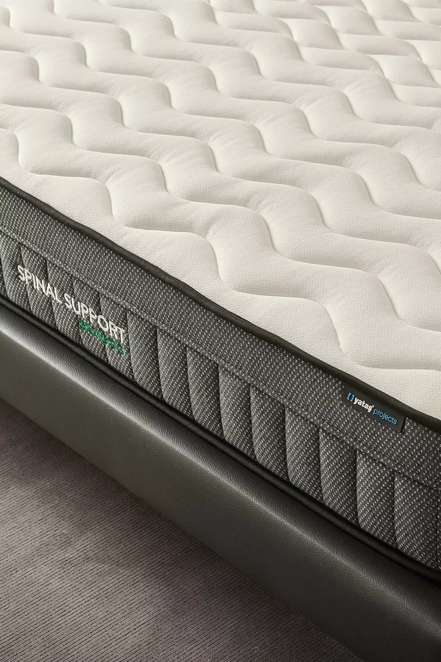 Matelas à ressorts avec poche et rouleaux en bambou pour soutien de la colonne vertébrale