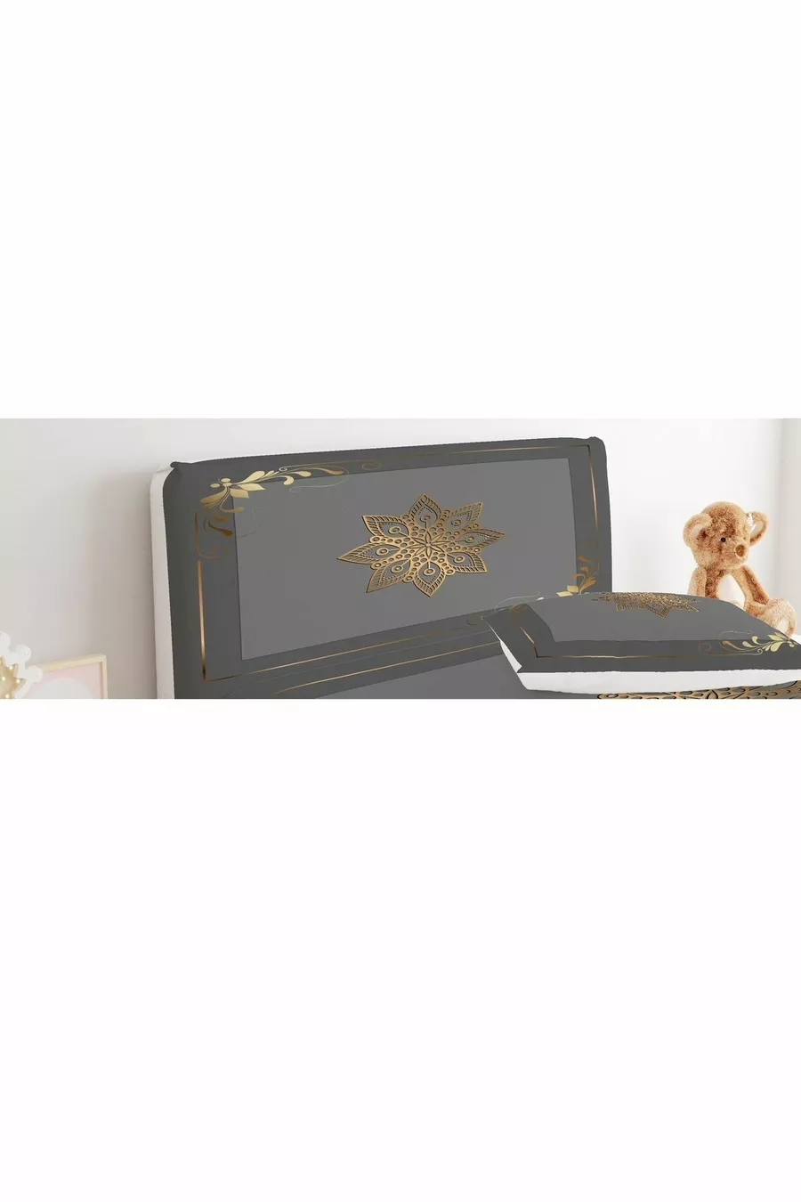 Copertura per Testata del Letto Rettangolare con Strisce e Fiore Decorativo al Centro
