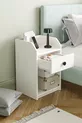 Camera da letto Urartu comodino bianco con un cassetto