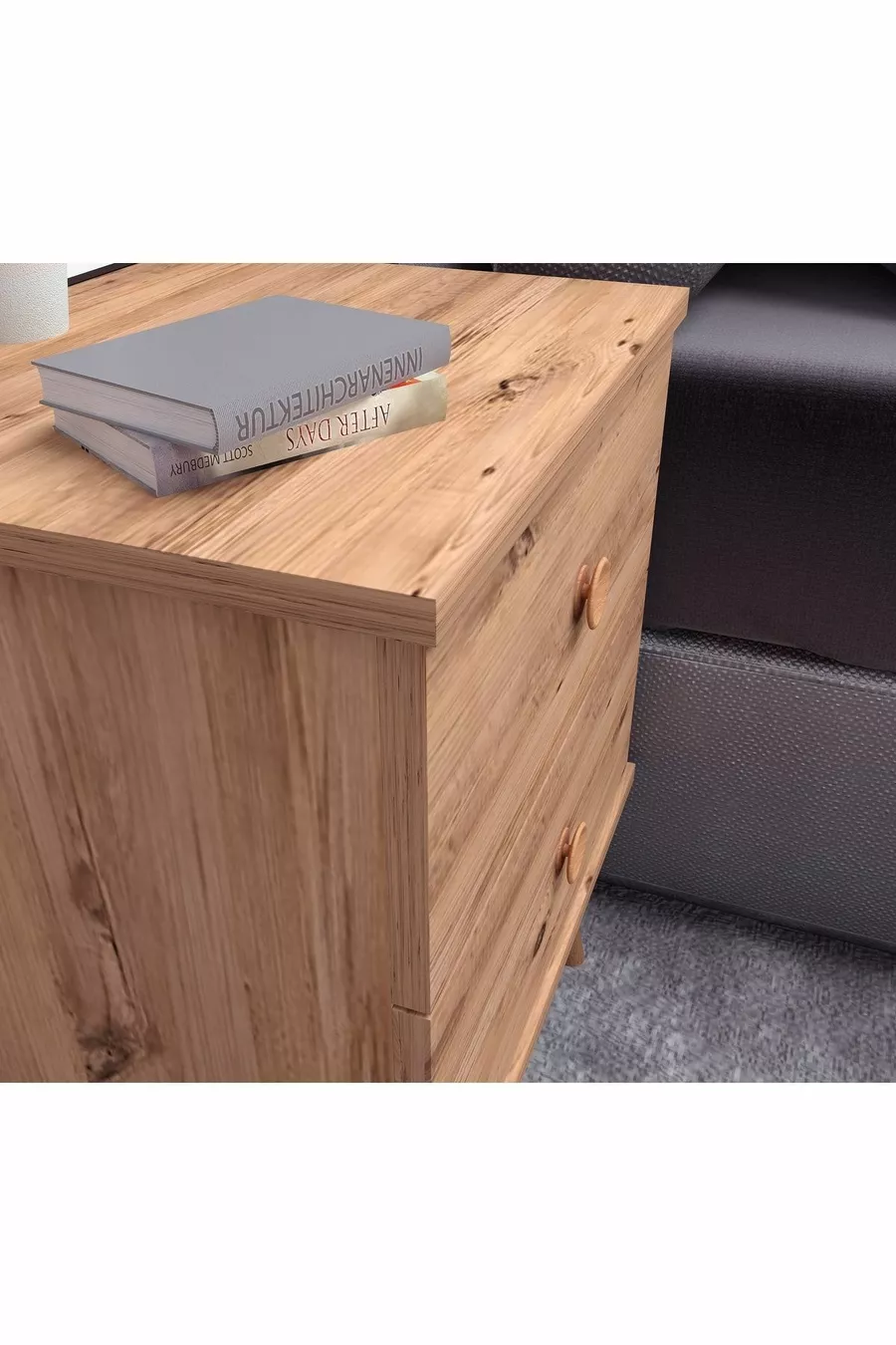 Milas Holz Nachttisch mit Beinen aus Atlantik-Kiefer