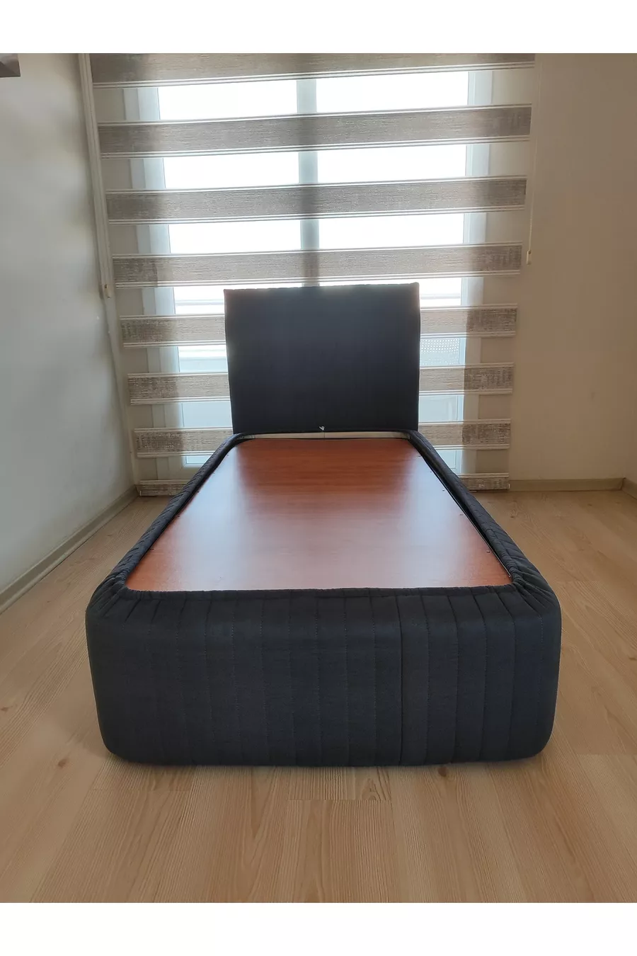 Ensemble Housse de côtés et tête de lit pour sommier double design Sonne