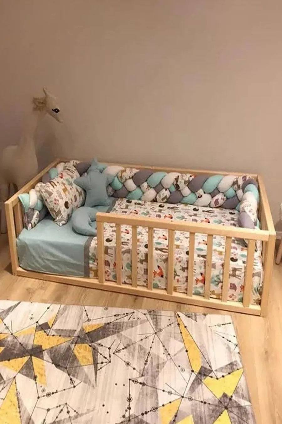 Letto per bambini in legno Montessori senza piedini