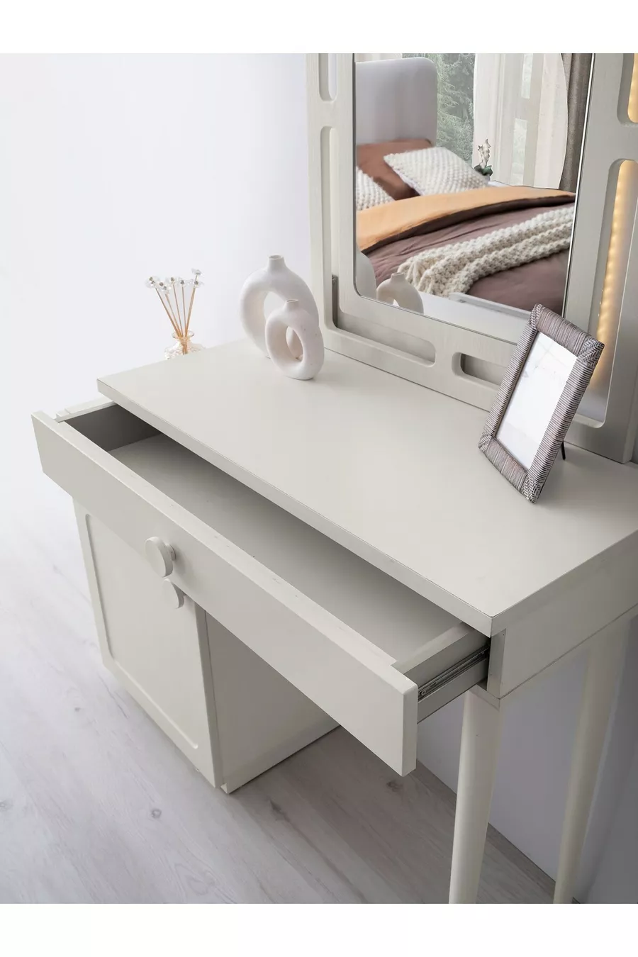 Camera da letto BEYZA in MDF