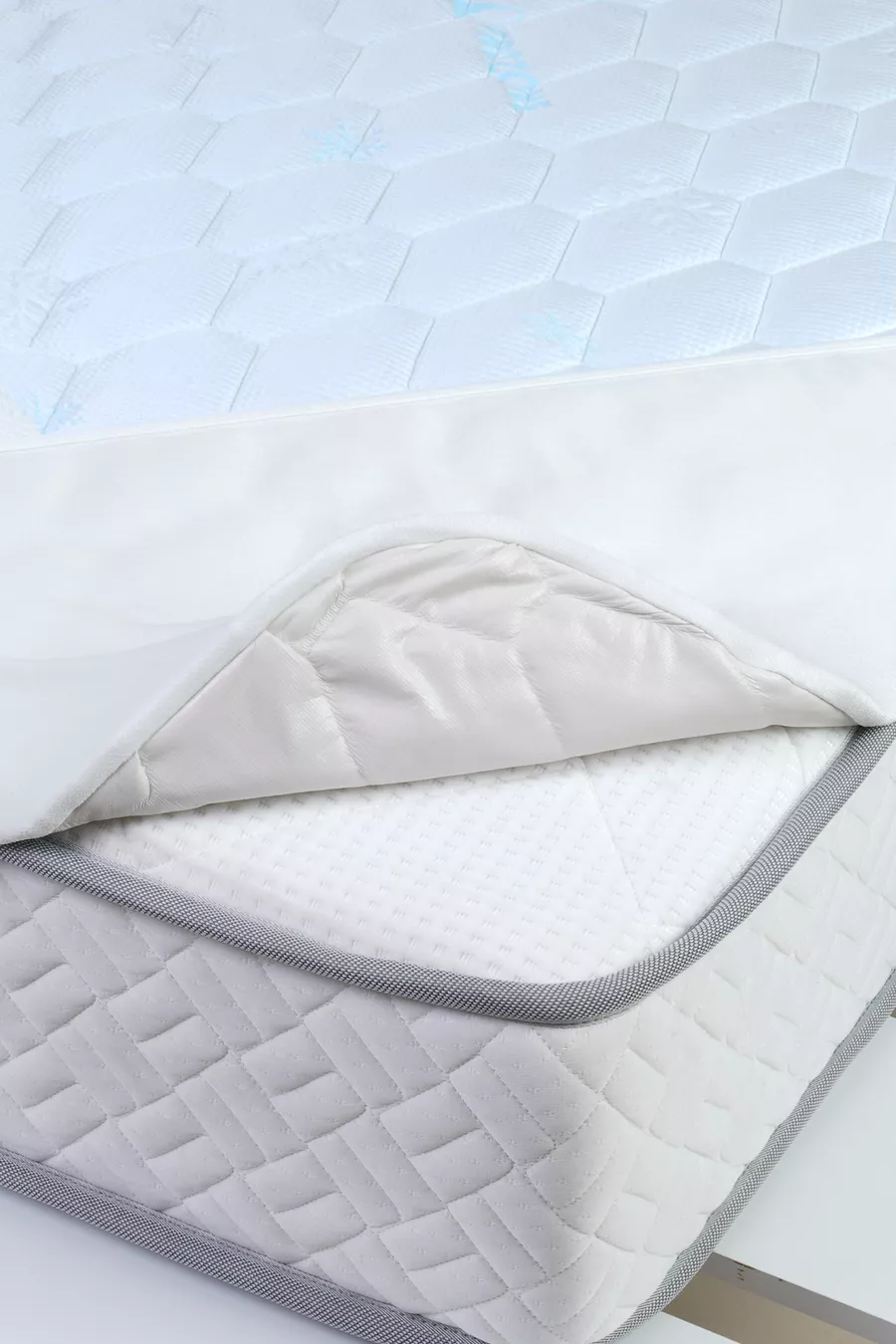 Alez Vostok Fitted Organic Cold Air Conditioning Waterproof Mattress Pad Mattress Cover