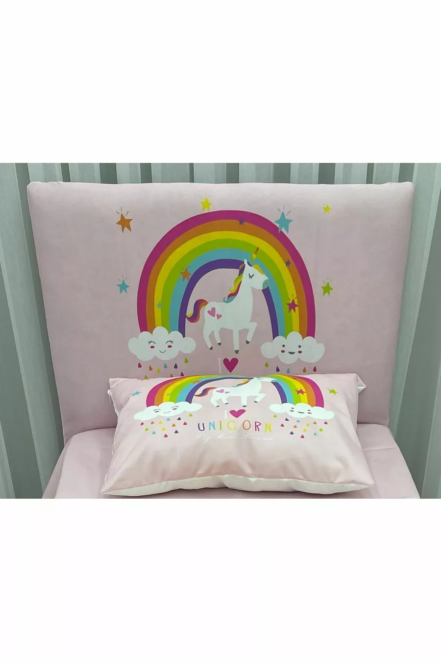 Housse de tête de lit licorne et arc-en-ciel