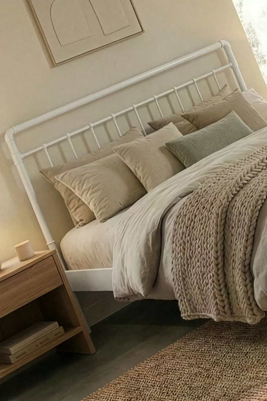 Odin Tweepersoons Metalen Bedframe - Wit (Houten Latten)