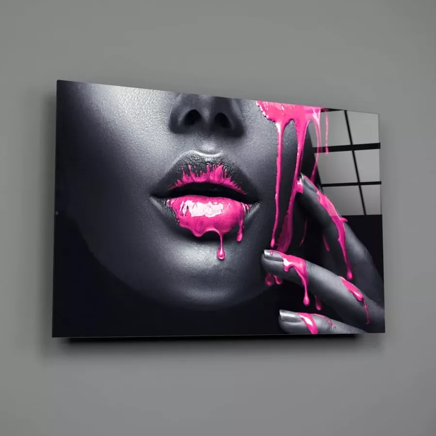 Peinture sur verre de femme peinte en rose