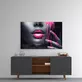 Peinture sur verre de femme peinte en rose