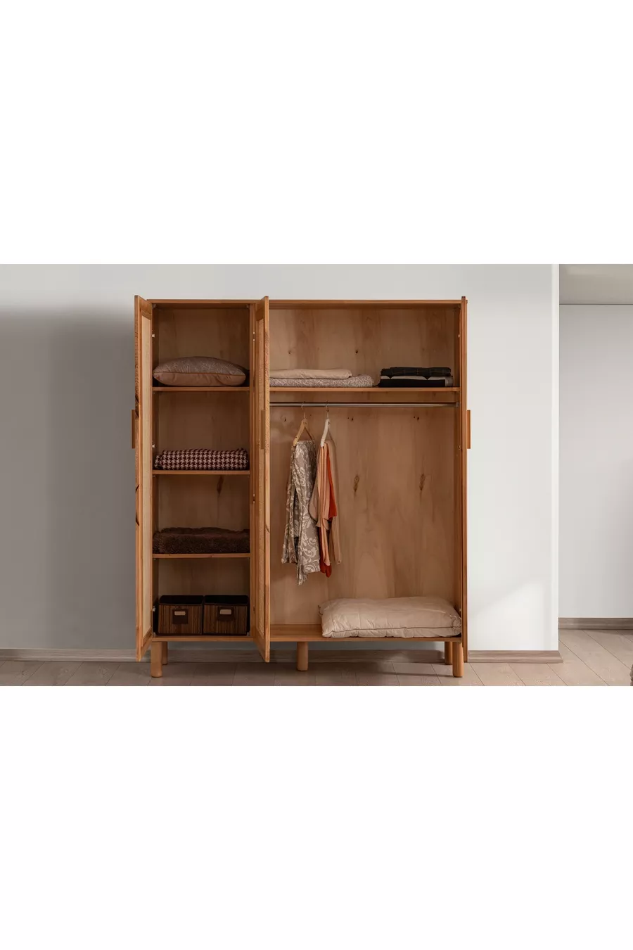 ARTEMIS Solid Bedroom Set
