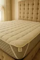 Four-Corner Elastic Quilted Wool-Filled Sleep Pad