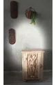 « La Fille Silencieuse de Rome » table de chevet Armoire design spécial production limitée