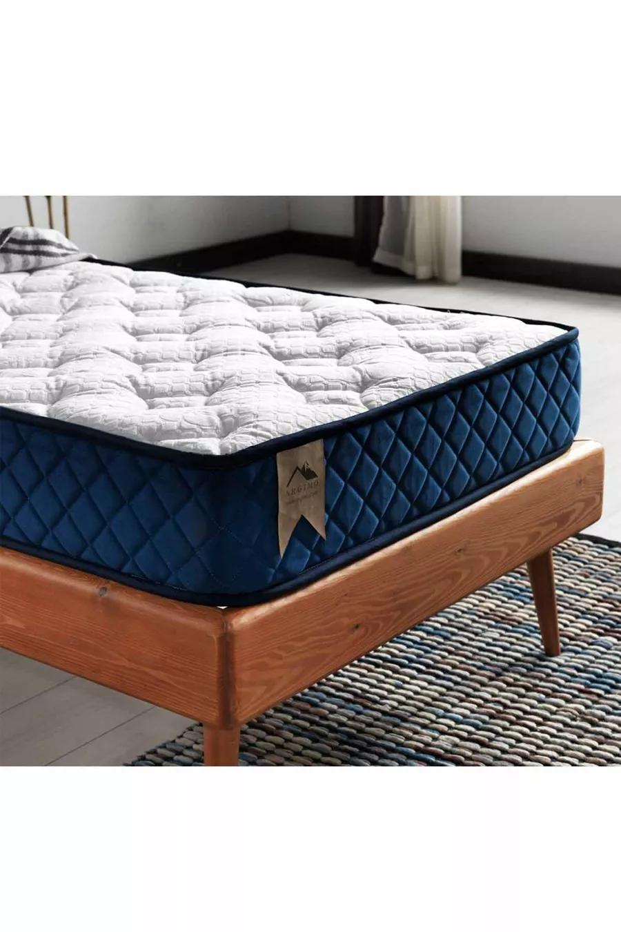 Lit une place en plumes d'oie avec tissu tricoté bleu