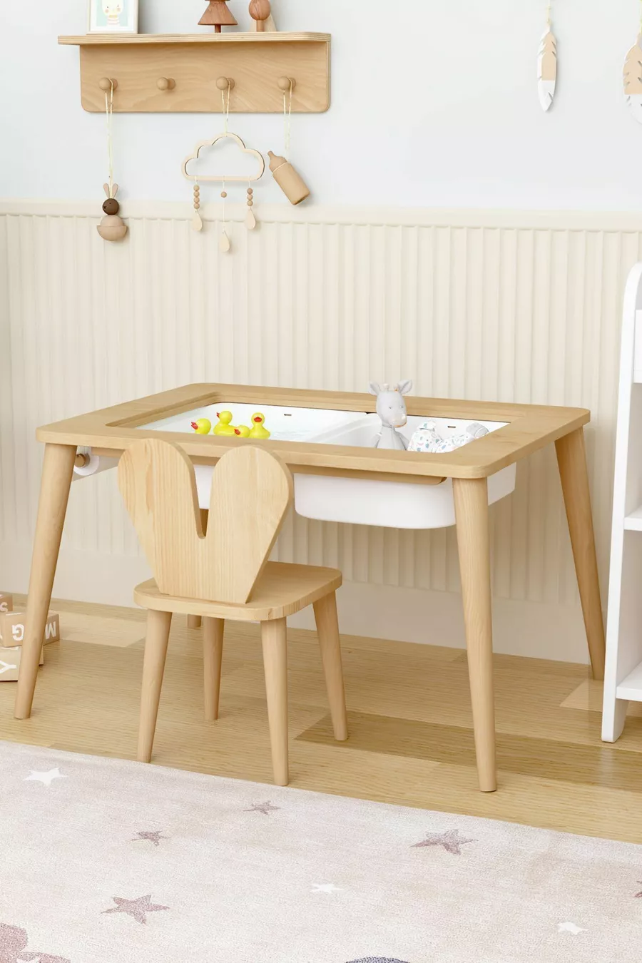 Tavolo da gioco in legno con attività, resistente all'acqua, con sedia in legno