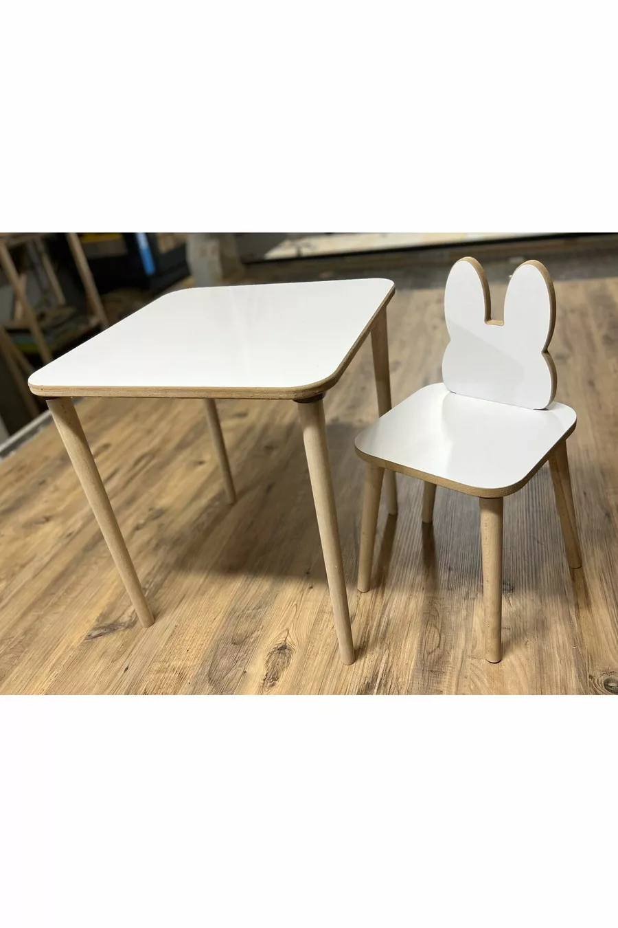 Set Tavolo e Sedie per Bambini Tavolo Attività Tavolo da Lavoro 1 Tavolo 1 Sedia Coniglio Bianco