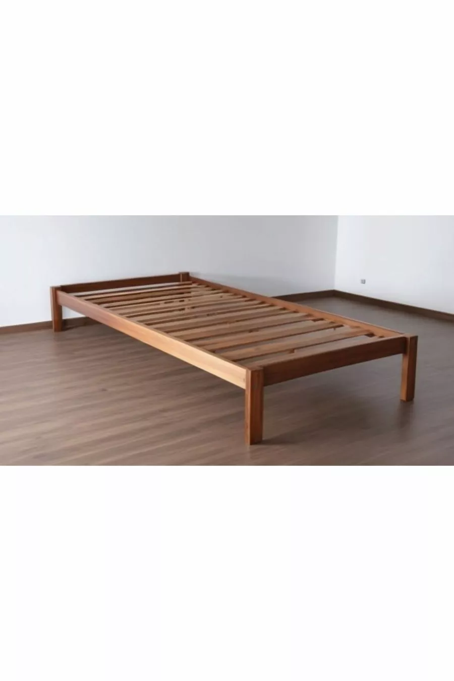 Doğal Masif Ahşap Butik Karyola Ceviz Renk Başlıksız
