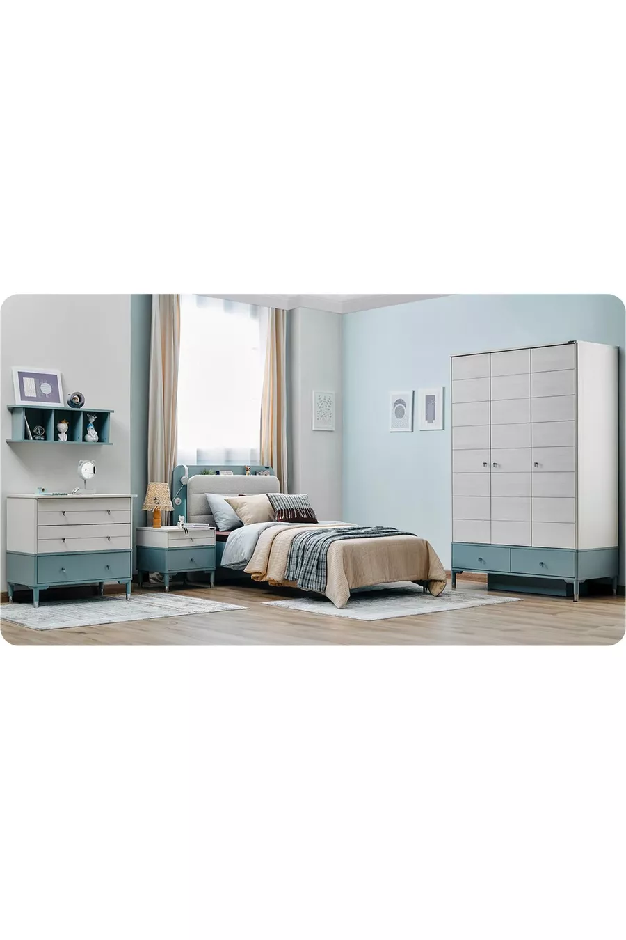 Marin Jugendzimmer (3-türiger Schrank, Bett, Schreibtisch)