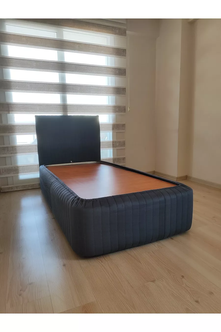 Ensemble Housse de côtés et tête de lit pour sommier double design Sonne