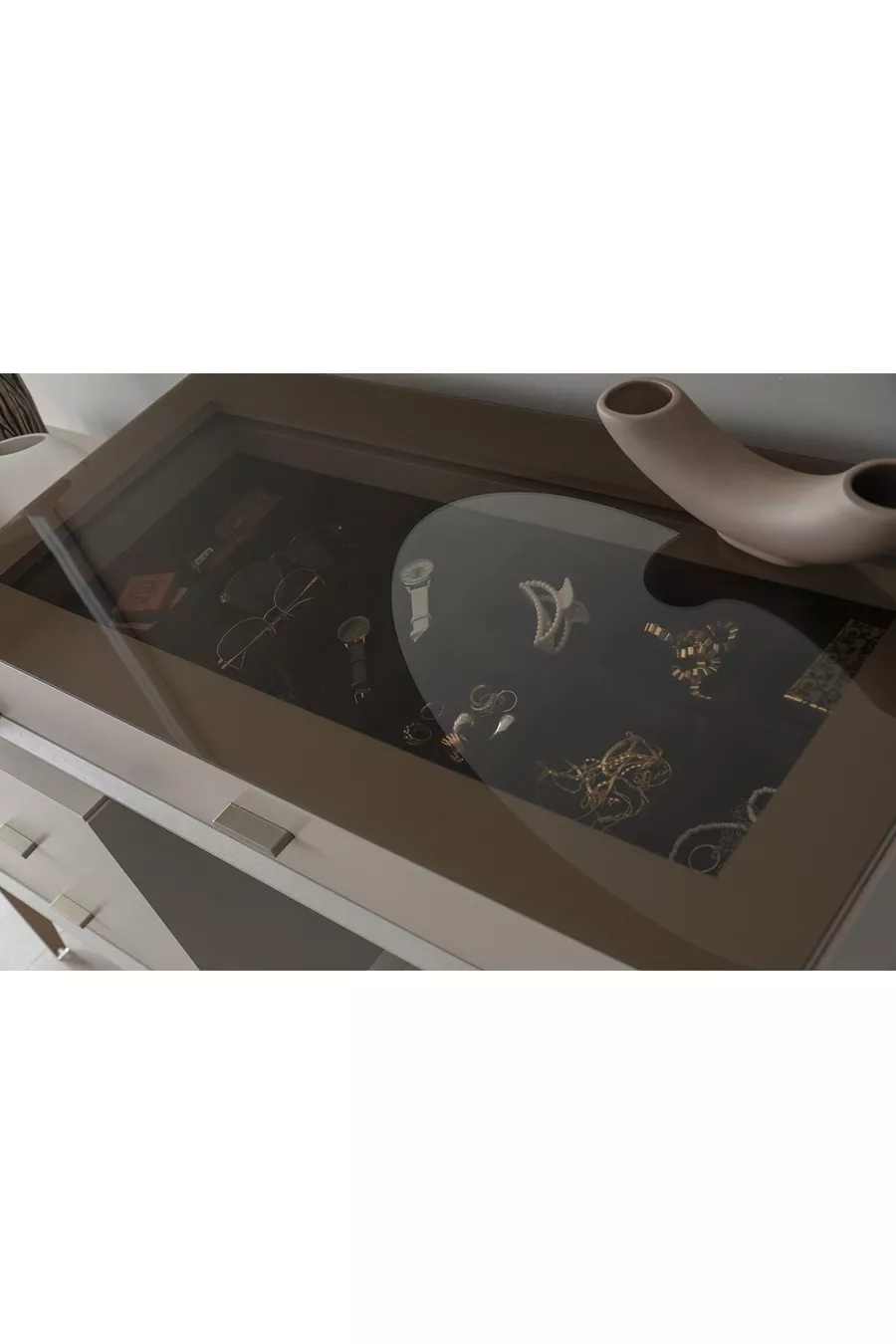 ENSEMBLE DE CHAMBRE PANDOR NOX AVEC VITRINE, MODULE D'ANGLE, CRÈME