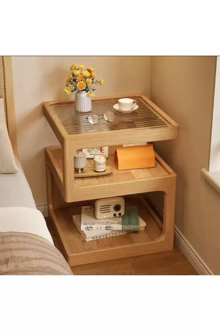 Table de chevet en bois