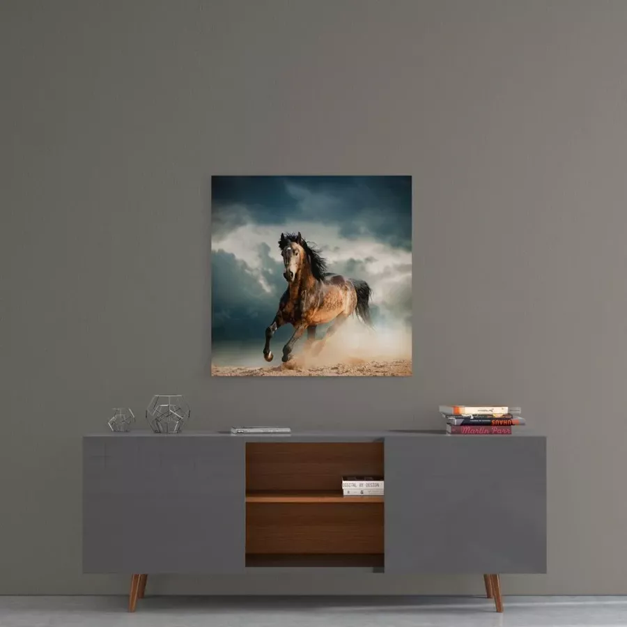 Peinture sur verre de cheval au galop