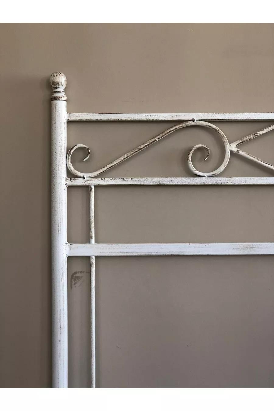 Tête de lit en fer forgé simple et adaptée aux lits de ' 