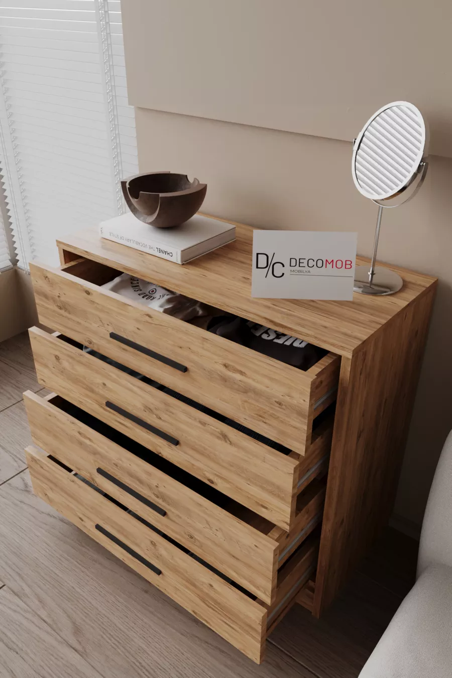 Commode Alya à 4 tiroirs avec poignées noires, pin Atlantique
