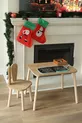 La table pour enfants et 1 chaise