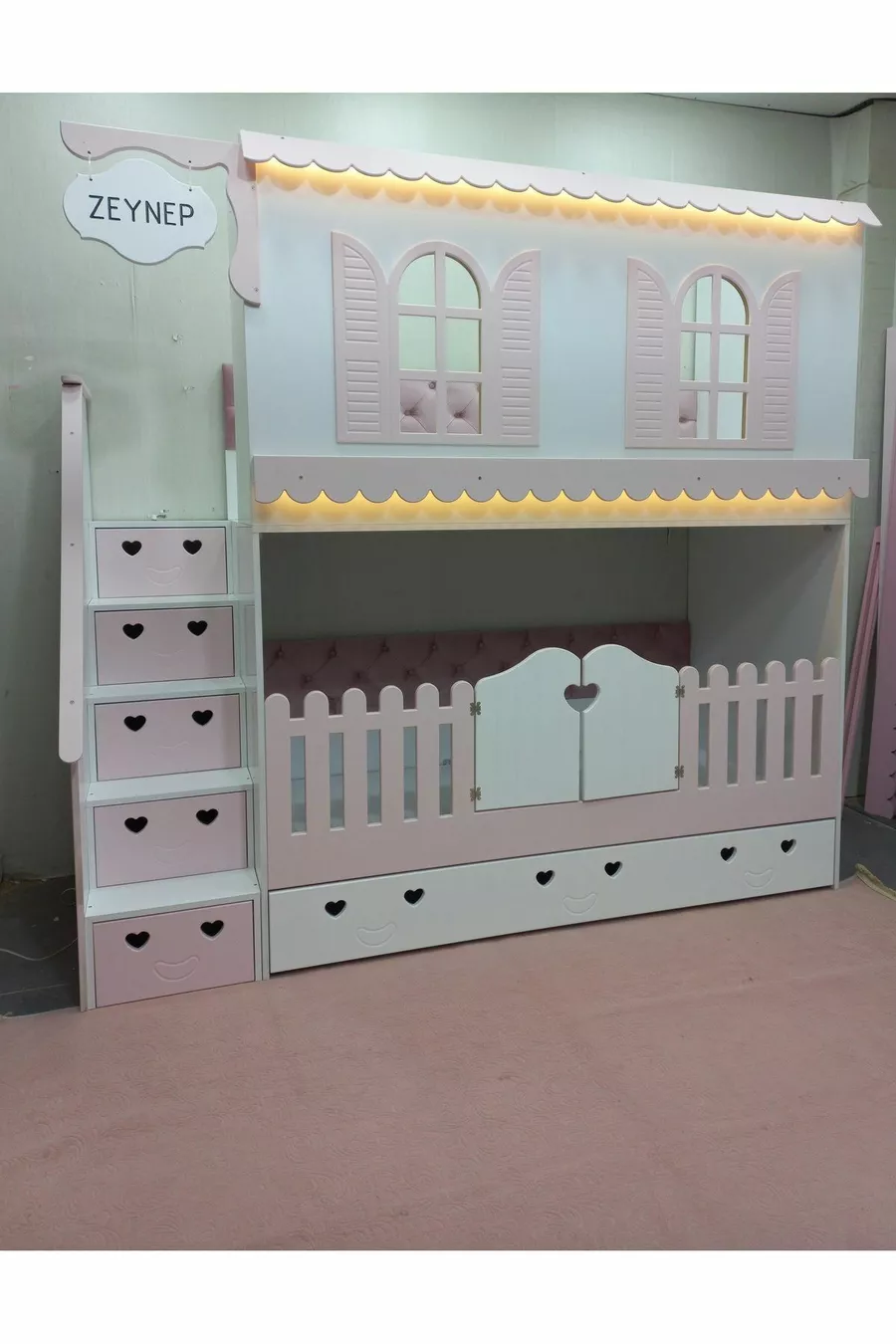 Alaçatı Etagenbett mit Kinderbett
