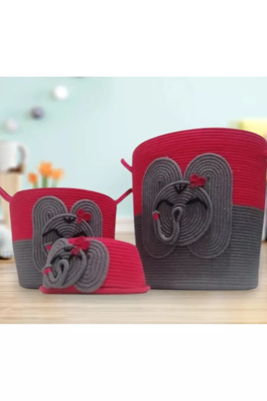 Children's room organizer with an elephant design