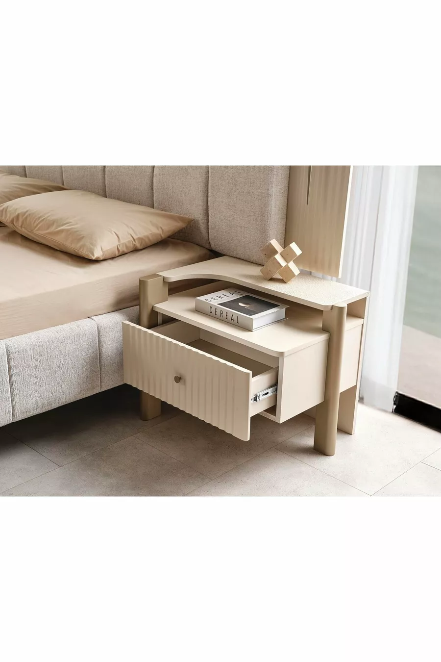 SUMMIT BEDROOM SET
