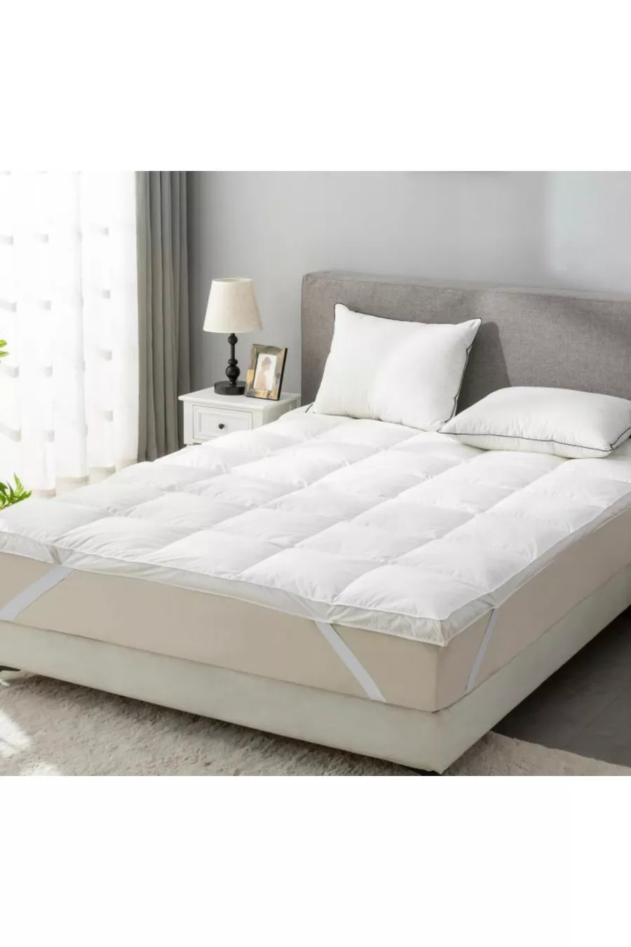 Sur-matelas en plumes d'oie.  cm