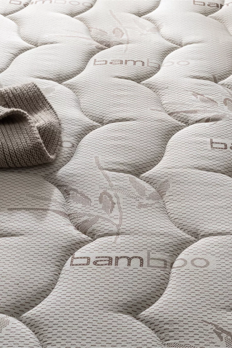 Matelas à ressorts ultra orthopédique Super Bamboo