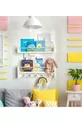 Libreria da parete Montessori con 2 appendini in MDF bianco